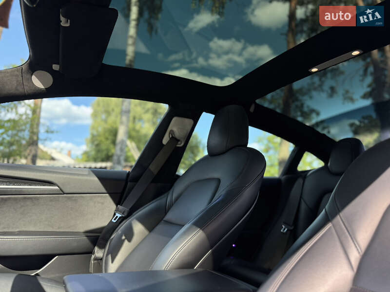 Седан Tesla Model 3 2021 в Житомирі