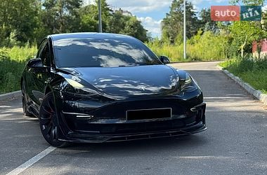 Седан Tesla Model 3 2021 в Житомирі