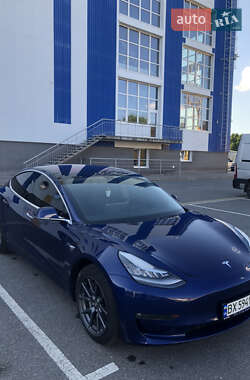 Седан Tesla Model 3 2018 в 