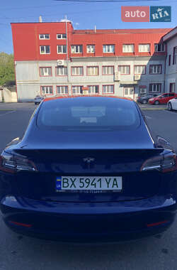 Седан Tesla Model 3 2018 в 