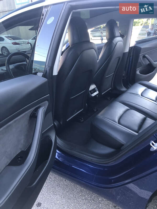 Седан Tesla Model 3 2018 в Хмельницькому