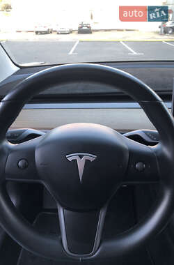 Седан Tesla Model 3 2018 в 