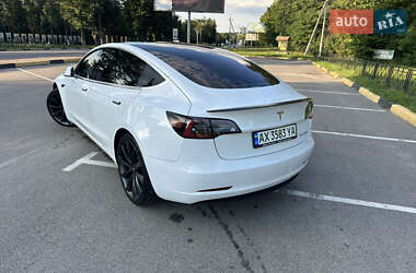 Седан Tesla Model 3 2019 в 