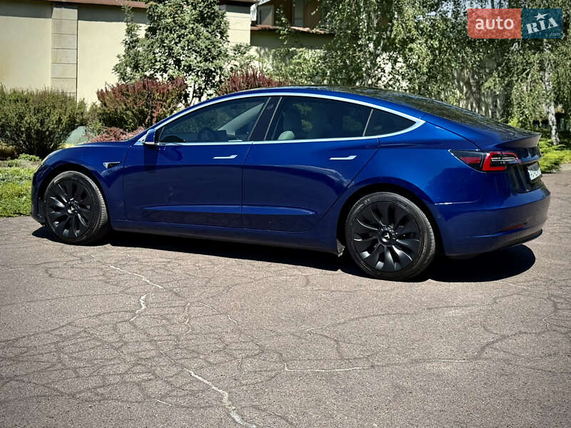 Седан Tesla Model 3 2019 в Днепре