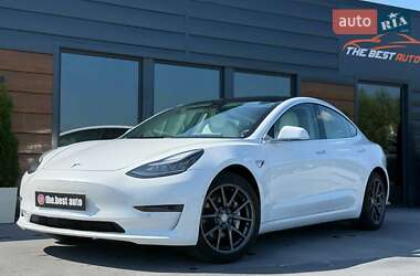 Седан Tesla Model 3 2019 в 