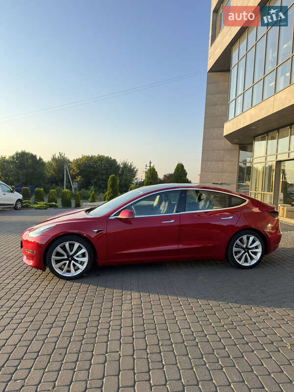 Седан Tesla Model 3 2020 в Хмельницком