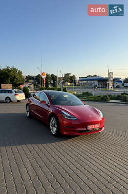 Седан Tesla Model 3 2020 в 
