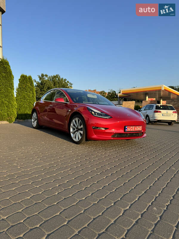 Седан Tesla Model 3 2020 в Хмельницком