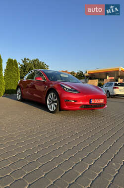 Седан Tesla Model 3 2020 в 