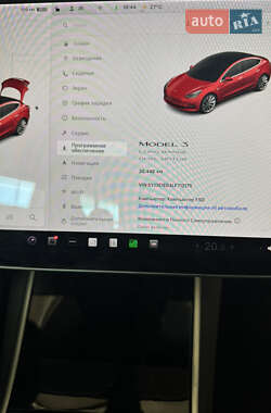 Седан Tesla Model 3 2020 в 