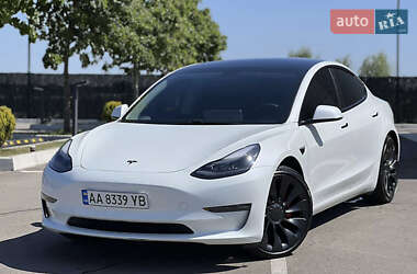 Седан Tesla Model 3 2021 в Києві