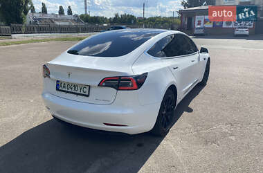 Седан Tesla Model 3 2018 в Броварах