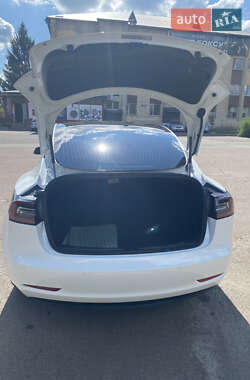 Седан Tesla Model 3 2018 в Броварах