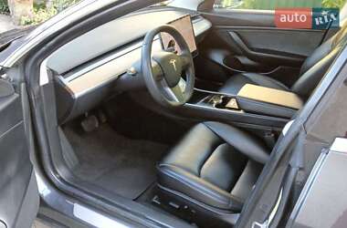 Седан Tesla Model 3 2019 в 