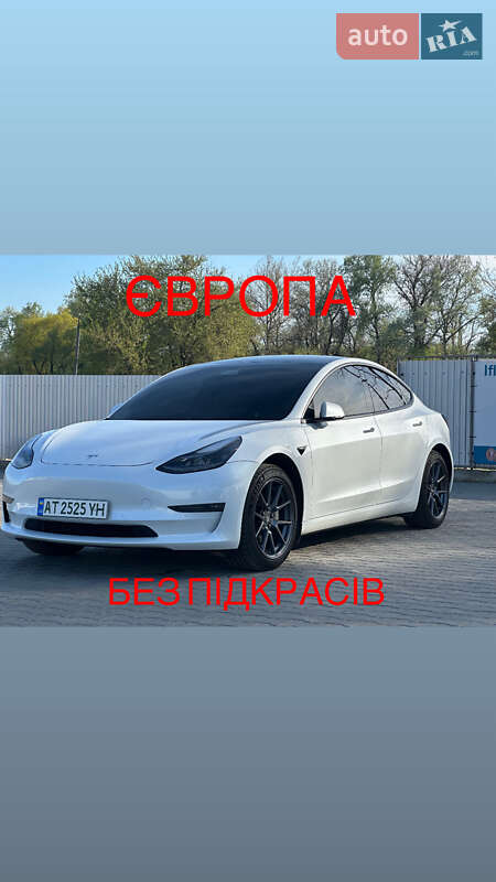 Tesla Model 3 2021