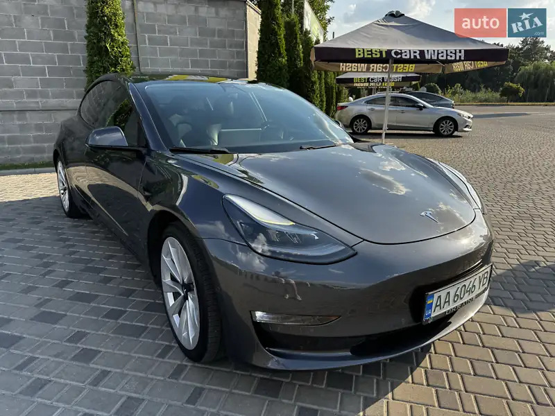 Tesla Model 3