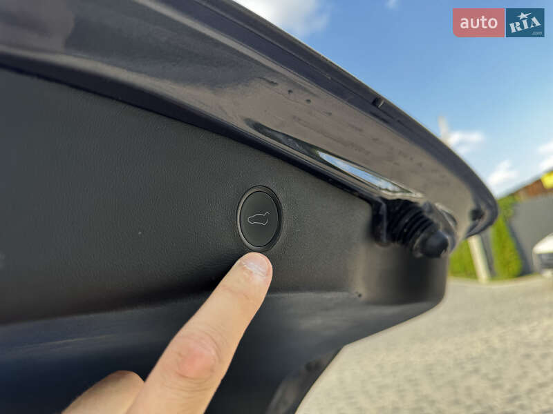 Седан Tesla Model 3 2020 в Кропивницком