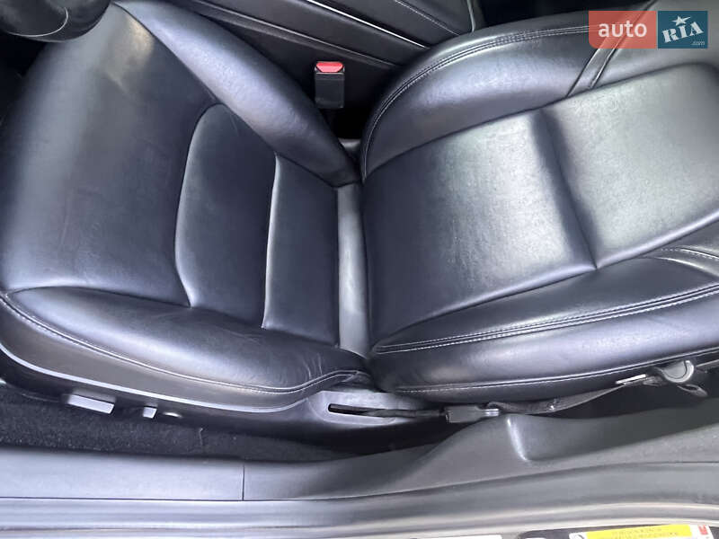 Седан Tesla Model 3 2019 в Кобеляках