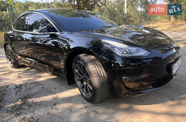 Седан Tesla Model 3 2019 в Кобеляках