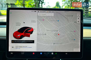 Седан Tesla Model 3 2020 в 