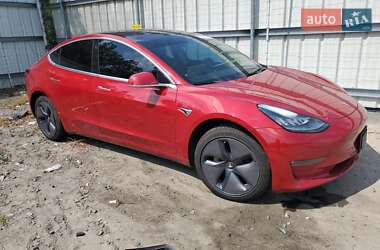 Седан Tesla Model 3 2018 в 