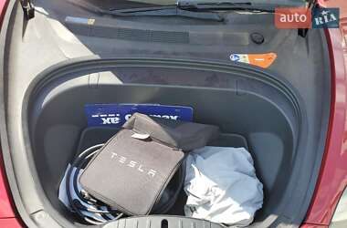 Седан Tesla Model 3 2018 в 