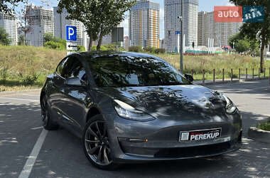 Седан Tesla Model 3 2018 в Києві