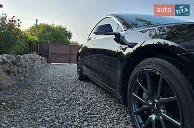 Седан Tesla Model 3 2018 в 