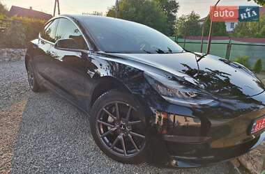 Седан Tesla Model 3 2018 в 
