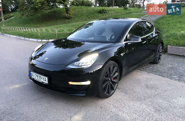 Седан Tesla Model 3 2019 в 