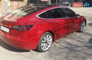 Седан Tesla Model 3 2019 в 