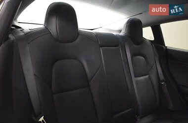 Седан Tesla Model 3 2019 в Ужгороде