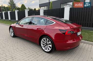Седан Tesla Model 3 2018 в 