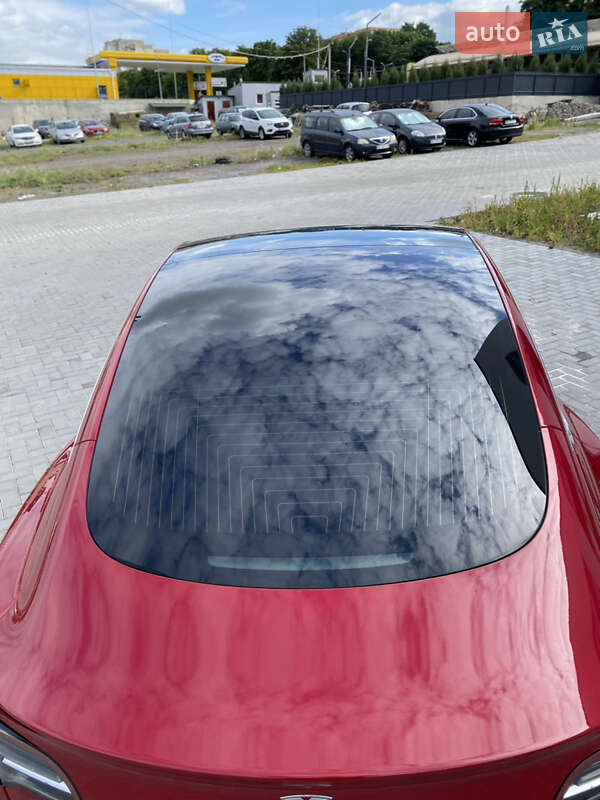 Седан Tesla Model 3 2019 в Рівному