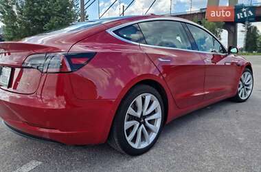 Седан Tesla Model 3 2018 в 
