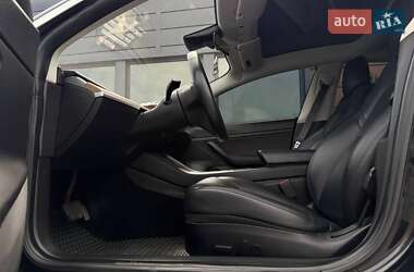 Седан Tesla Model 3 2019 в 