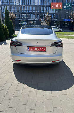 Седан Tesla Model 3 2018 в 