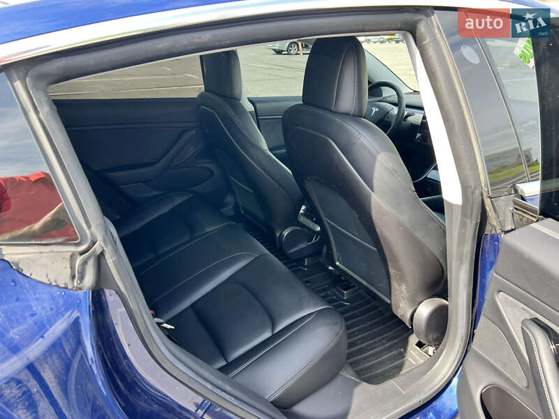 Седан Tesla Model 3 2019 в Киеве фото 7 Седан Tesla Model 3 2019 в Киеве