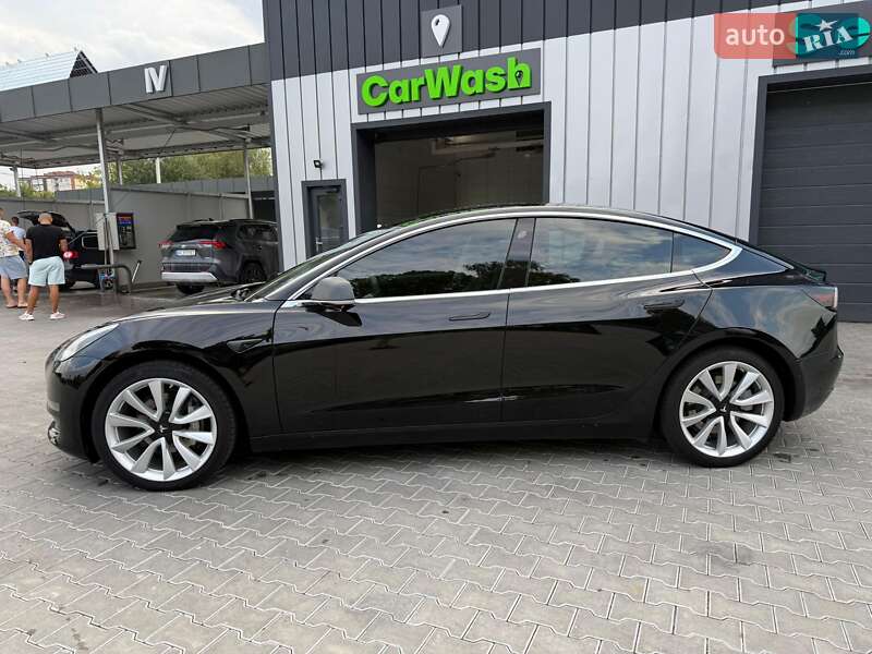Седан Tesla Model 3 2019 в Владимире