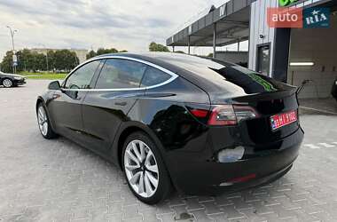 Седан Tesla Model 3 2019 в 