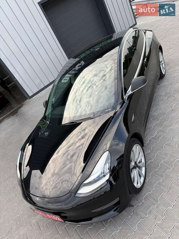 Седан Tesla Model 3 2019 в Владимире
