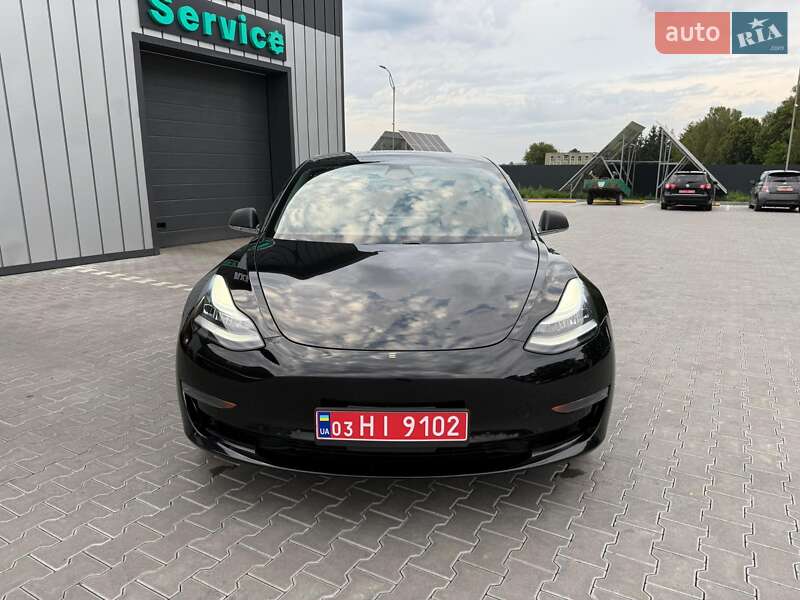 Седан Tesla Model 3 2019 в Владимире