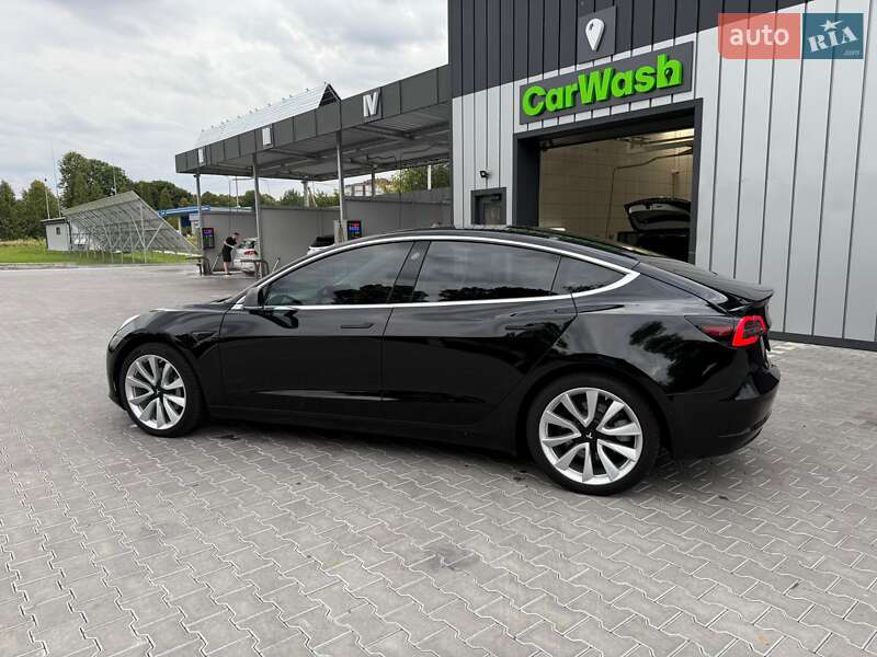 Седан Tesla Model 3 2019 в Владимире