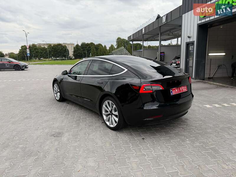 Седан Tesla Model 3 2019 в Владимире