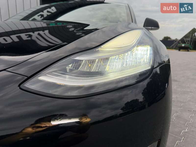 Седан Tesla Model 3 2019 в Владимире