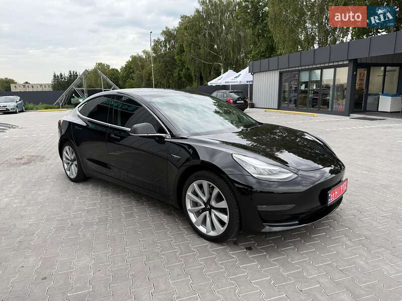 Седан Tesla Model 3 2019 в Владимире