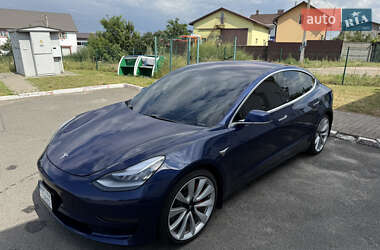 Седан Tesla Model 3 2018 в 