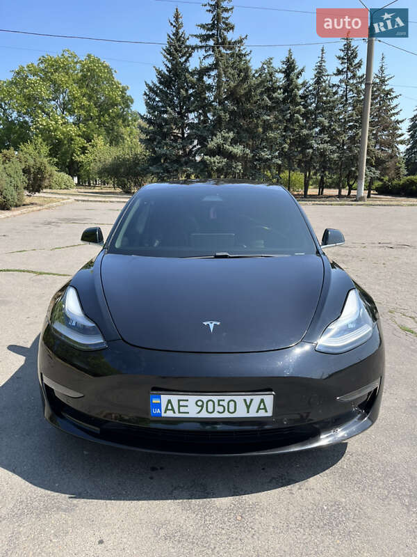Седан Tesla Model 3 2019 в Кривом Роге