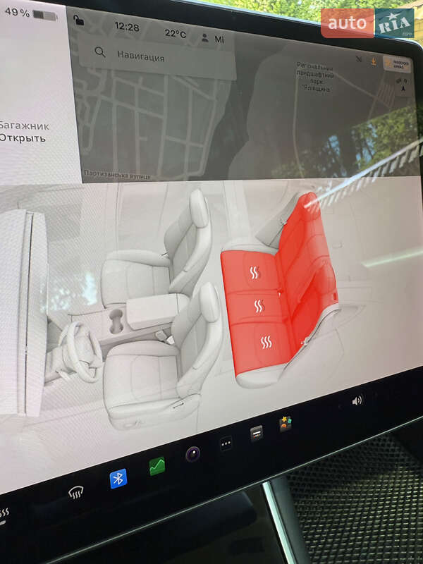 Седан Tesla Model 3 2018 в Чернигове