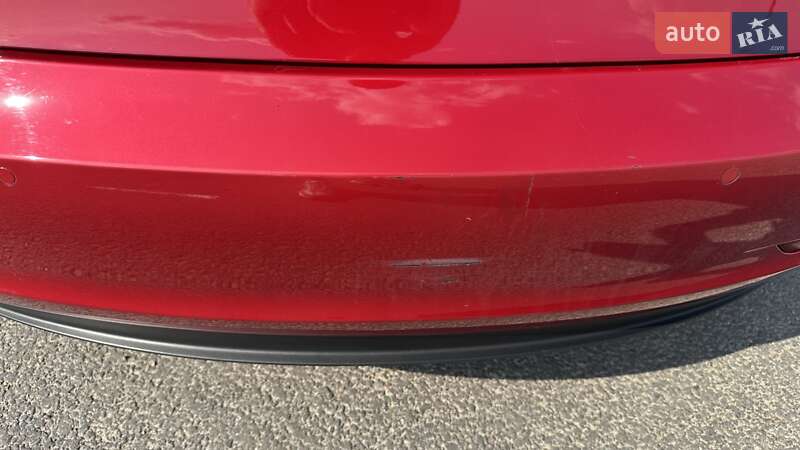 Седан Tesla Model 3 2022 в Жовкві
